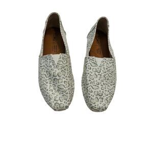 Toms Cheetah slip ons